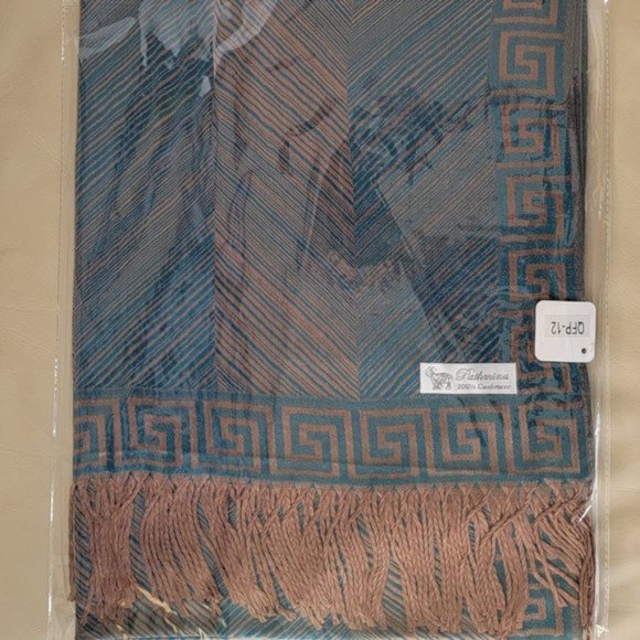 Greek Key Pashmina 100% Cashmere Women NEW - Picture 11 of 13